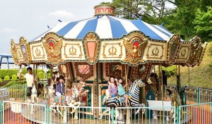 メリーゴーランドの画像