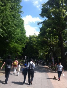上野恩賜公園から国立科学博物館への道画像
