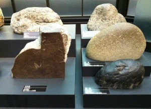 石灰岩などの展示物画像