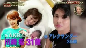 赤ちゃんを寝かしつけるスゴ技テクニックで１０分間の寝かしつけに挑戦した芸能人親子２組目の川崎希・アレクサンダー・景寅くんの画像