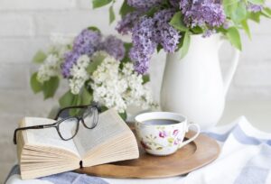 50代の主婦が仕事を探す時に趣味の読書するほど時間に余裕があるテーブル