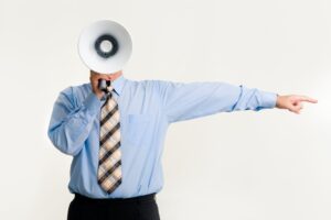 Webライターの節税における注意点で注意を呼び掛けるWebライター